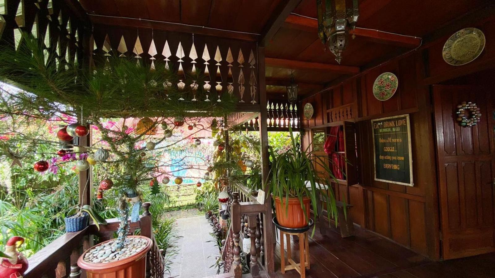 Rumah Kayu Sulawesi Antique Bedugul  Kültér fotó