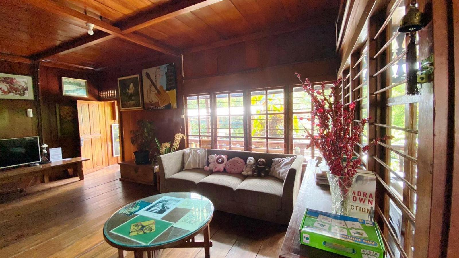 Rumah Kayu Sulawesi Antique Bedugul  Kültér fotó