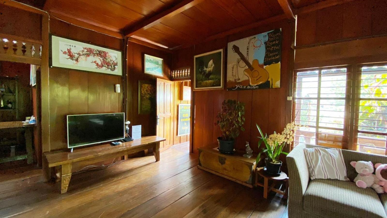 Rumah Kayu Sulawesi Antique Bedugul  Kültér fotó